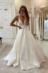 Vintage Satin Wedding Dress Lace  Appliqué  A-Line Deep V Neck Bride Dress Ms2503204