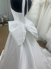 Langärmelige Brautkleider für die Braut, Brautkleider mit V-Ausschnitt, Spitzentüll, Brautkleider für Frauen mit Schleppe