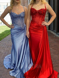 Vestido de Baile Formal de Cetim com Fenda Alta, Corpete de Renda e Cauda de Sereia