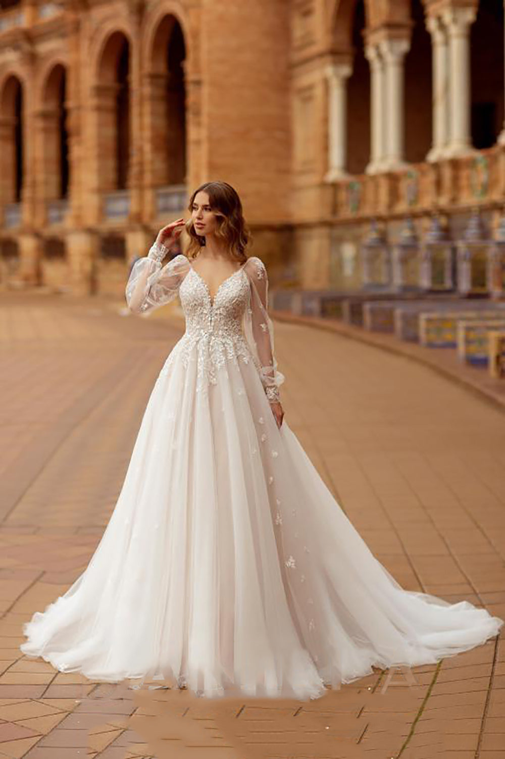 Vestido de Noiva com Apliques de Renda Romântica, Ombros Descobertos, Tule, Corte em A, Vestidos de Noiva Ms2503262