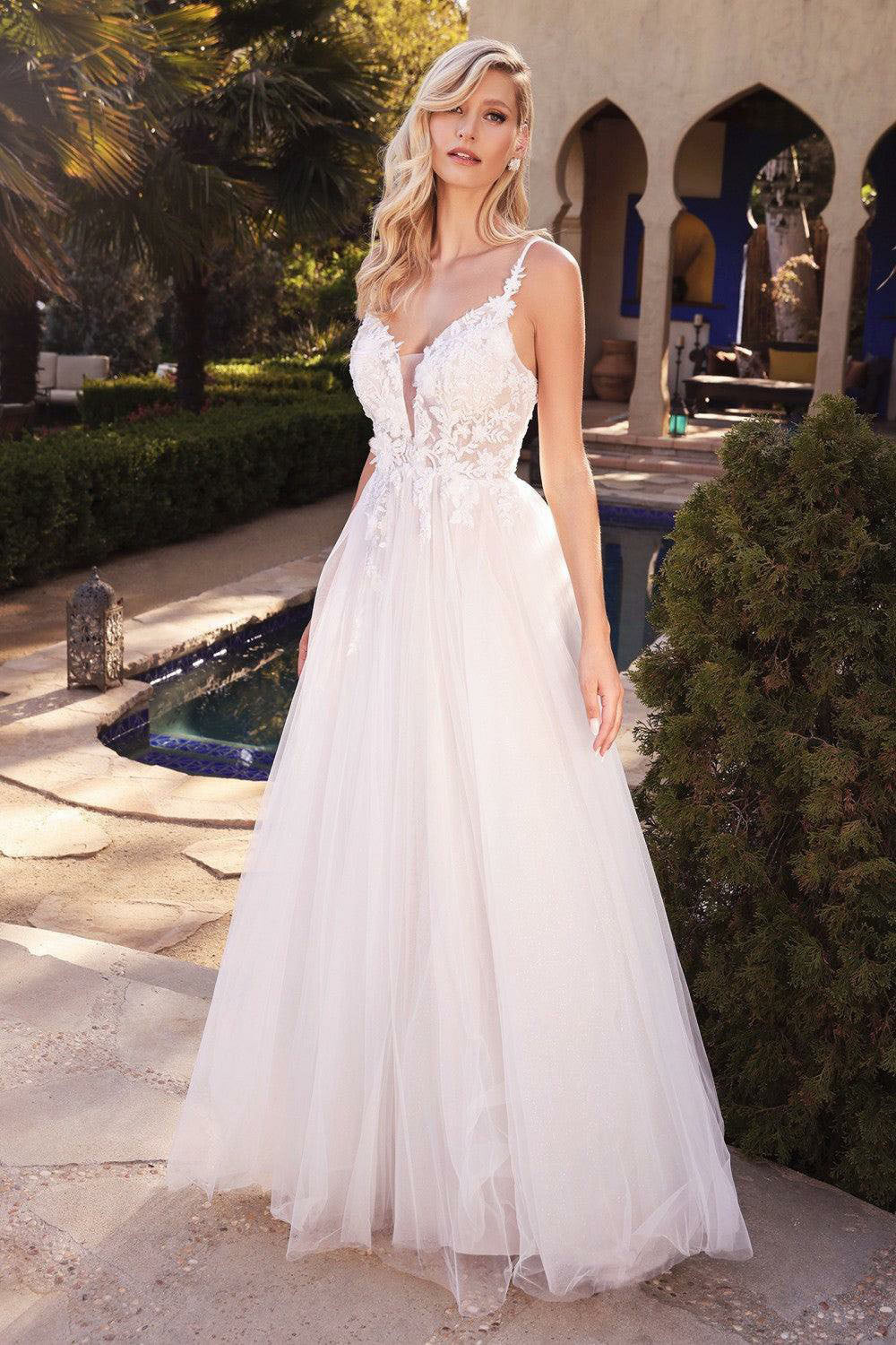 Abiti da sposa con scollo a V per donne taglie forti, applicazioni in pizzo e tulle, abito da sposa 2025