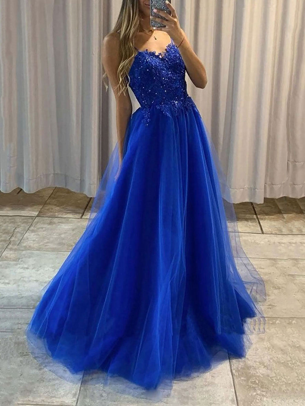 Elegante abito da sera a strati con applicazioni in pizzo, senza maniche, arricciato, abito formale Ms2504071