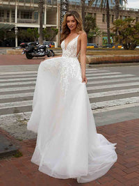 Boho V Neck Lace Appliqué Wedding Dress Backless Tulle Bridal Dress Ms2603016