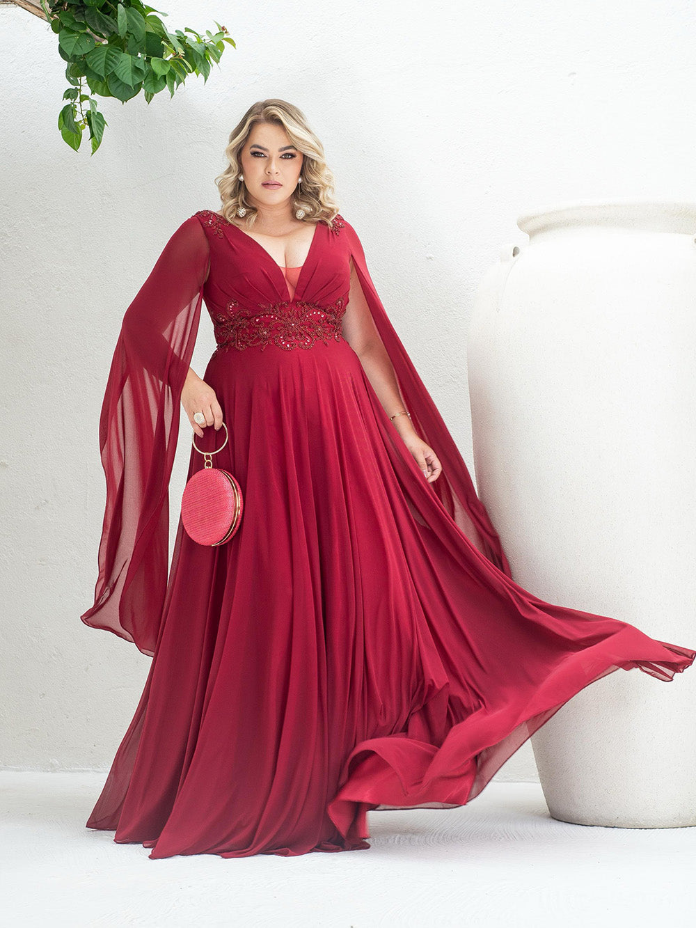 Plus Size Chiffon Evening Dress V Neck Beaded Appliques Cape Sleeve A Line Prom Dress Ms2607076