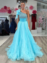 Robe de soirée longue en tulle à bretelles spaghetti et décolleté plongeant pour femme