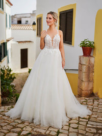 Robes de mariée à manches longues pour mariée Robes de mariée à col en V Robes de mariée en dentelle et tulle pour femmes avec traîne