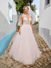Illusion Wedding Dress Sleeveless Bridal Dress Backless Lace Appliqué Bride Dress Ms2603193
