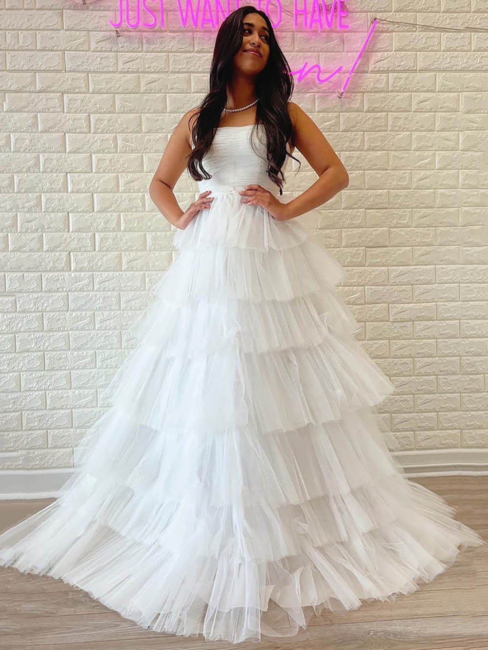 Luxury Prom Dress Strapless Birthday Dress Layered Ruffles Ball Gown Formal Evening Gowns Ms2609135