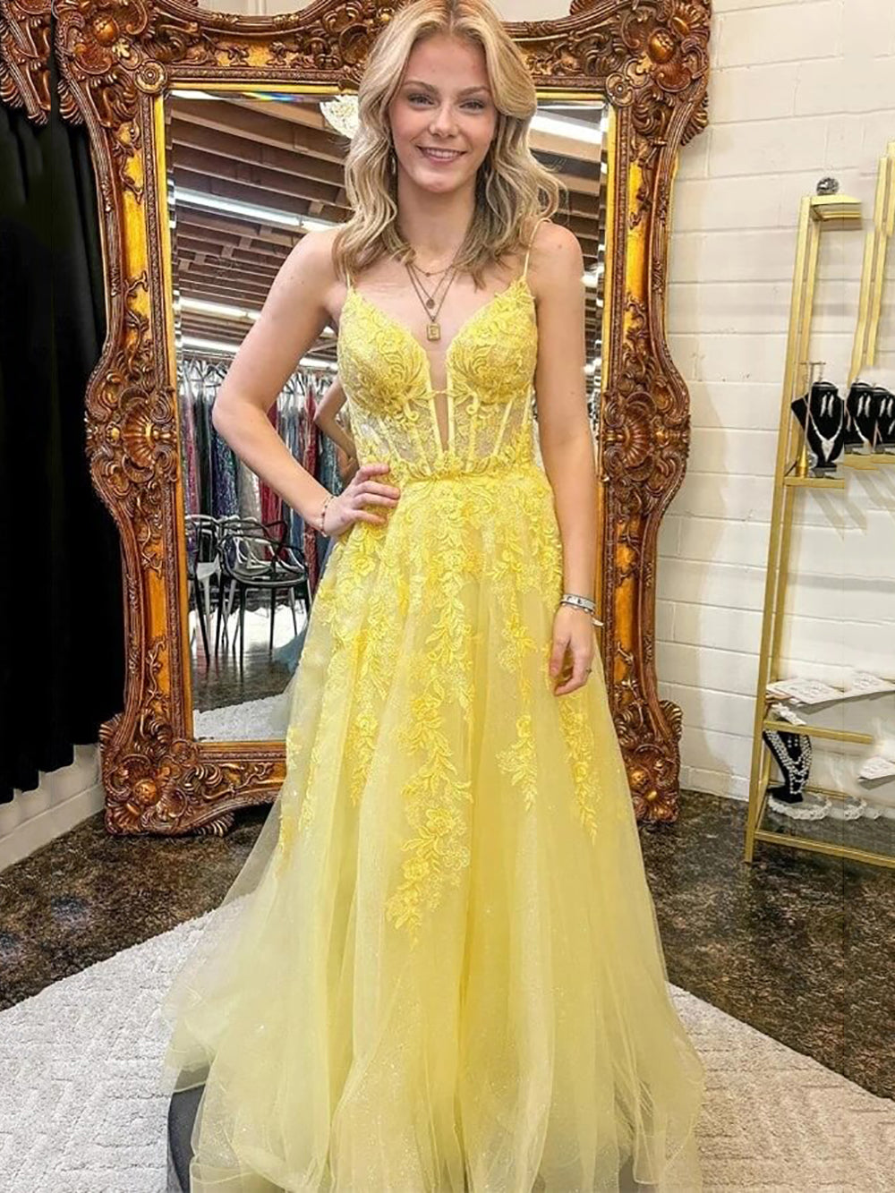 Ballkleid mit tiefem Ausschnitt und Spaghettiträgern, A-Linie, Tüll, Abendkleid, langes formelles Kleid für Damen