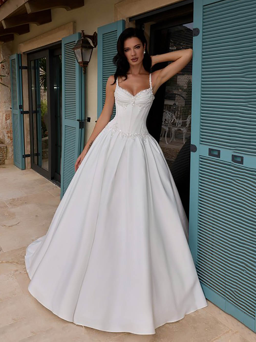 Spaghetti Strap Satin Wedding Dress Corset Ball Gown Beading Bridal Dress Ms2602035