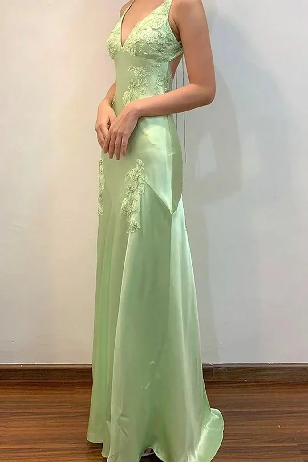 Satin Lace Appliques Prom Dress Backless V Neck Formal Evening Gown Ms2506153