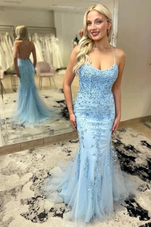 Robe de soirée longue à paillettes asymétrique avec fente et paillettes