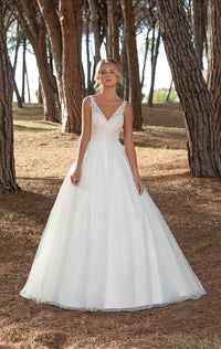 Boho A-Line Wedding Dress Sleeveless Lace Appliqué Tulle Backless Bridal Gown Ms2505241