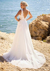 Robes de mariée à manches longues pour mariée Robes de mariée à col en V Robes de mariée en dentelle et tulle pour femmes avec traîne