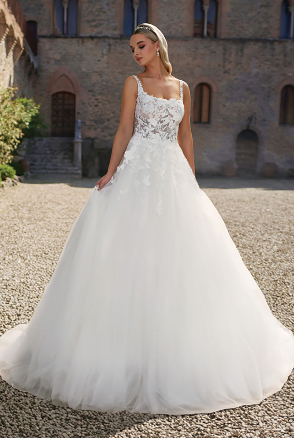 Romantika Punta Aplikaĵa Geedziĝa Robo Senŝultra Tula A-linia Geedziĝa Robo Ms2503262