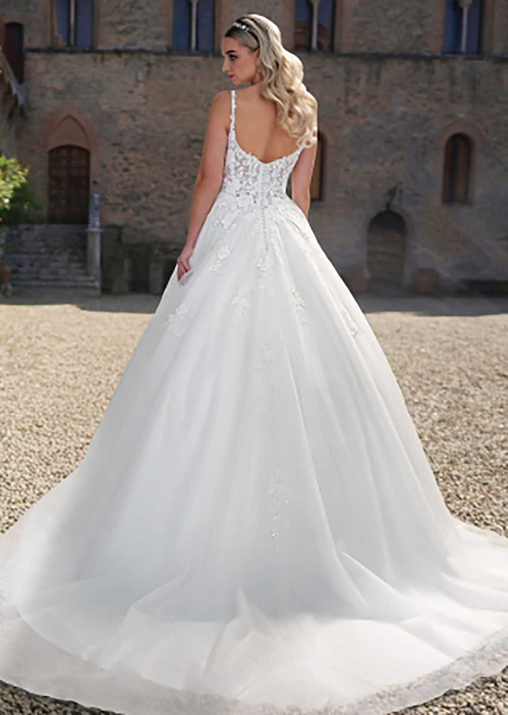 Romantika Punta Aplikaĵa Geedziĝa Robo Senŝultra Tula A-linia Geedziĝa Robo Ms2503262