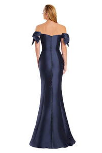 Robe de soirée longue à paillettes asymétrique avec fente et paillettes