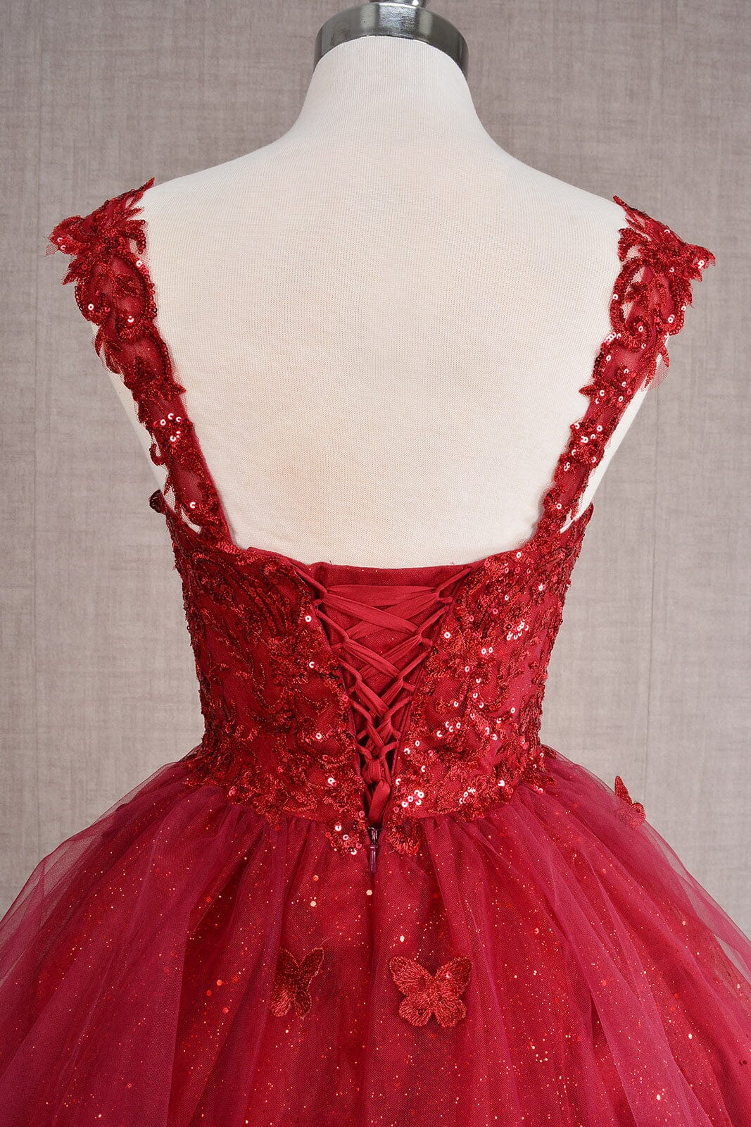 Glitzernde Pailletten-Heimkehrkleider 2024 für Teenager, schulterfrei, kurz, gestuftes Spitzen-Ballkleid, Cocktailpartykleid