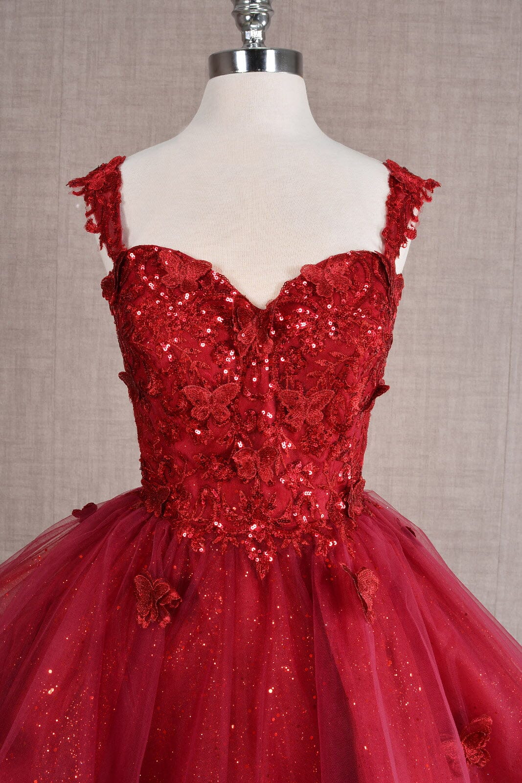 Glitzernde Pailletten-Heimkehrkleider 2024 für Teenager, schulterfrei, kurz, gestuftes Spitzen-Ballkleid, Cocktailpartykleid