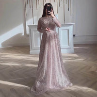 Robe de soirée longue en tulle à bretelles spaghetti et décolleté plongeant pour femme