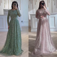 Robe de soirée longue en tulle à bretelles spaghetti et décolleté plongeant pour femme