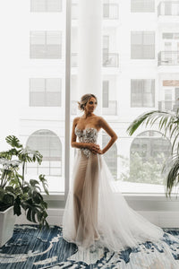 فستان زفاف بتطريز دانتيل رومانسي، كتف مكشوف، تول، تصميم خط A، فساتين عروس Ms2503262