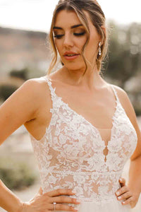 Lace Wedding Dresses V Neck Spaghetti Strap A Line Bridal Gown With Slit Ms2603067