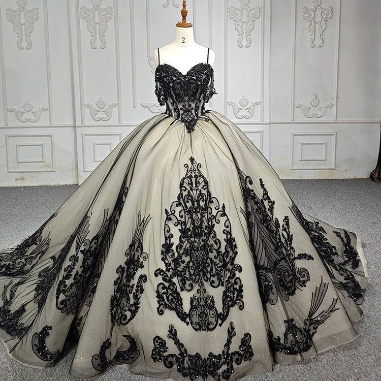 Robe de Quinceanera en forme de cœur pour femme, robe de bal, bretelles spaghetti, dentelle, appliques, robes Sweet 16 pour adolescentes