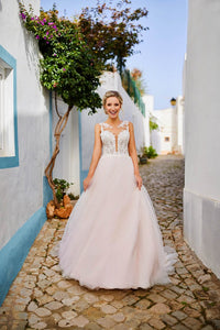 Illusion Wedding Dress Sleeveless Bridal Dress Backless Lace Appliqué Bride Dress Ms2603193