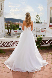 Robes de mariée à manches longues pour mariée Robes de mariée à col en V Robes de mariée en dentelle et tulle pour femmes avec traîne