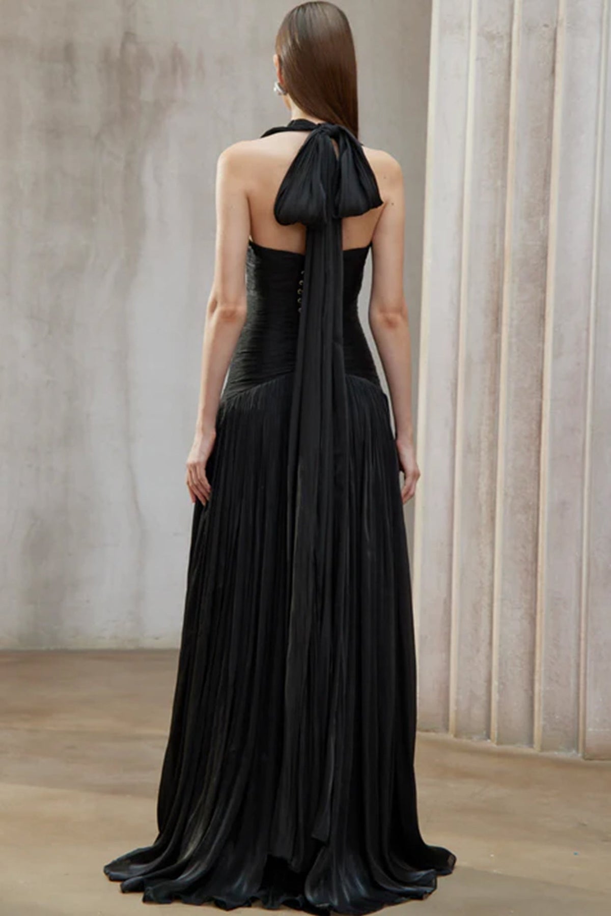 Black Backless Halter Prom Dress Ruched Waist Pleated Formal Evening Gown Ms041803