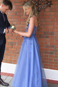 Robe de soirée longue en tulle à bretelles spaghetti et décolleté plongeant pour femme
