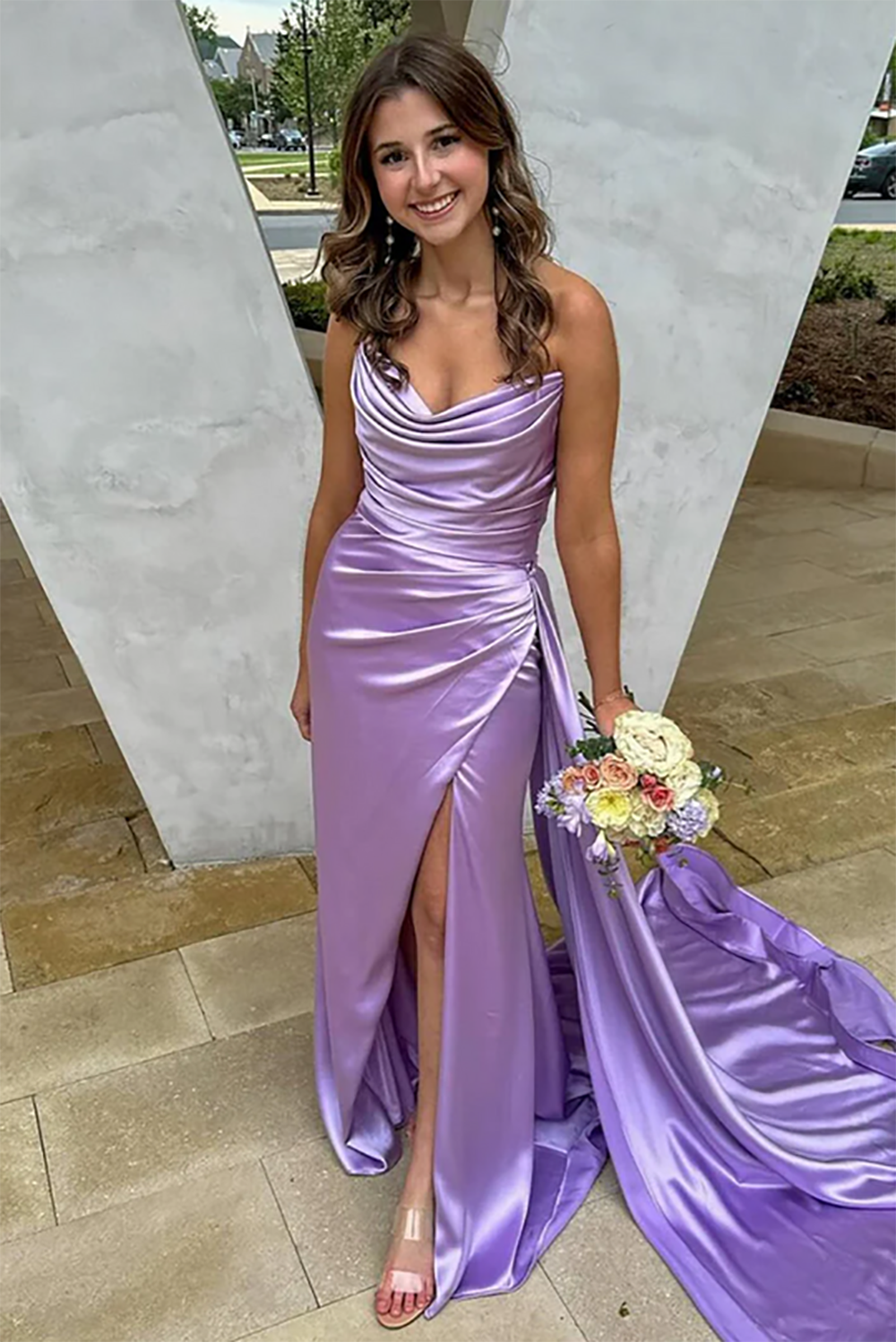 Vestido de Baile Elegante em Camadas com Aplicações de Renda, Sem Mangas, Pregas, Vestido Formal Ms2504071