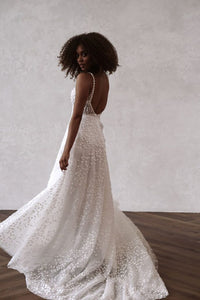 3D Lace Appliqué Bridal Dress Deep V Neck sexy A-Line Wedding Gown Beach Bride Dress Ms205106