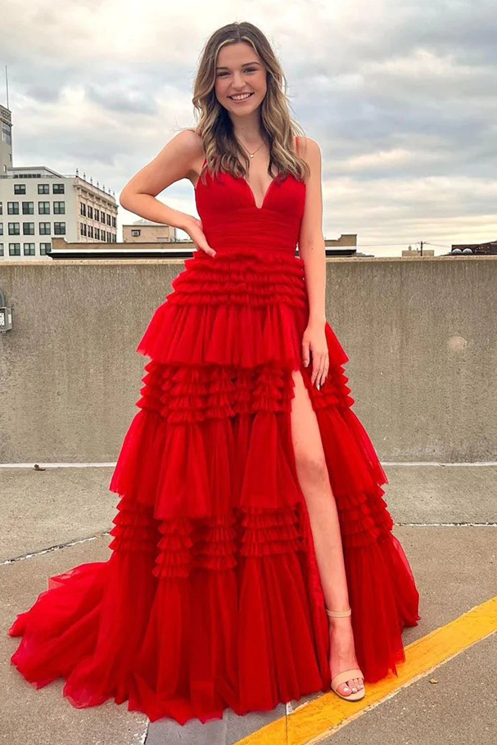 Abito da sera con spacco Ruffle, scollo a cuore, applicazioni in pizzo, corsetto, abito formale per festa di prom Ms2504114