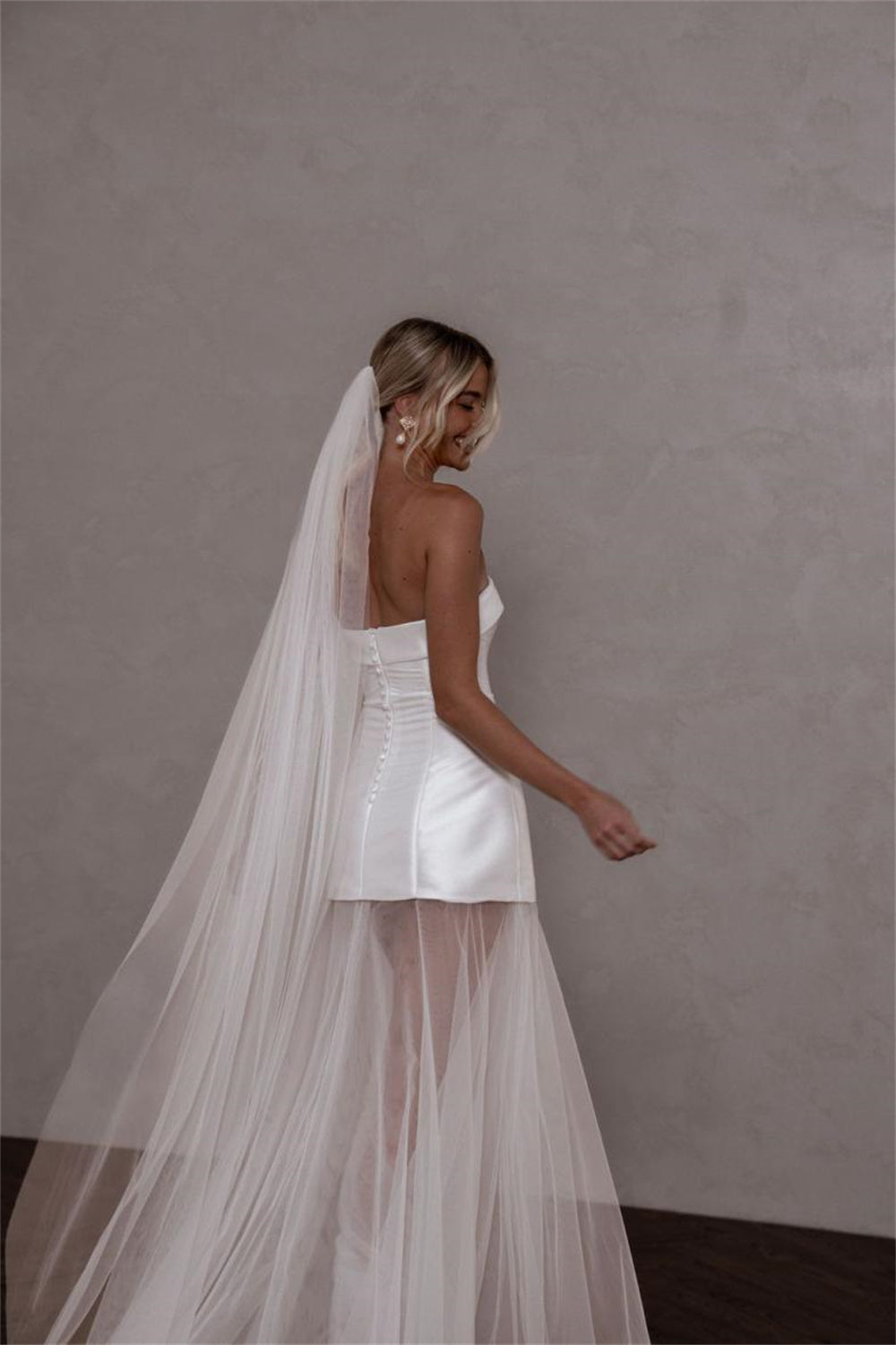 Strapless Wedding Dress Sheer Skirt Modern Bridal Gown Wedding Reception Ceremony Dress Ms2505084
