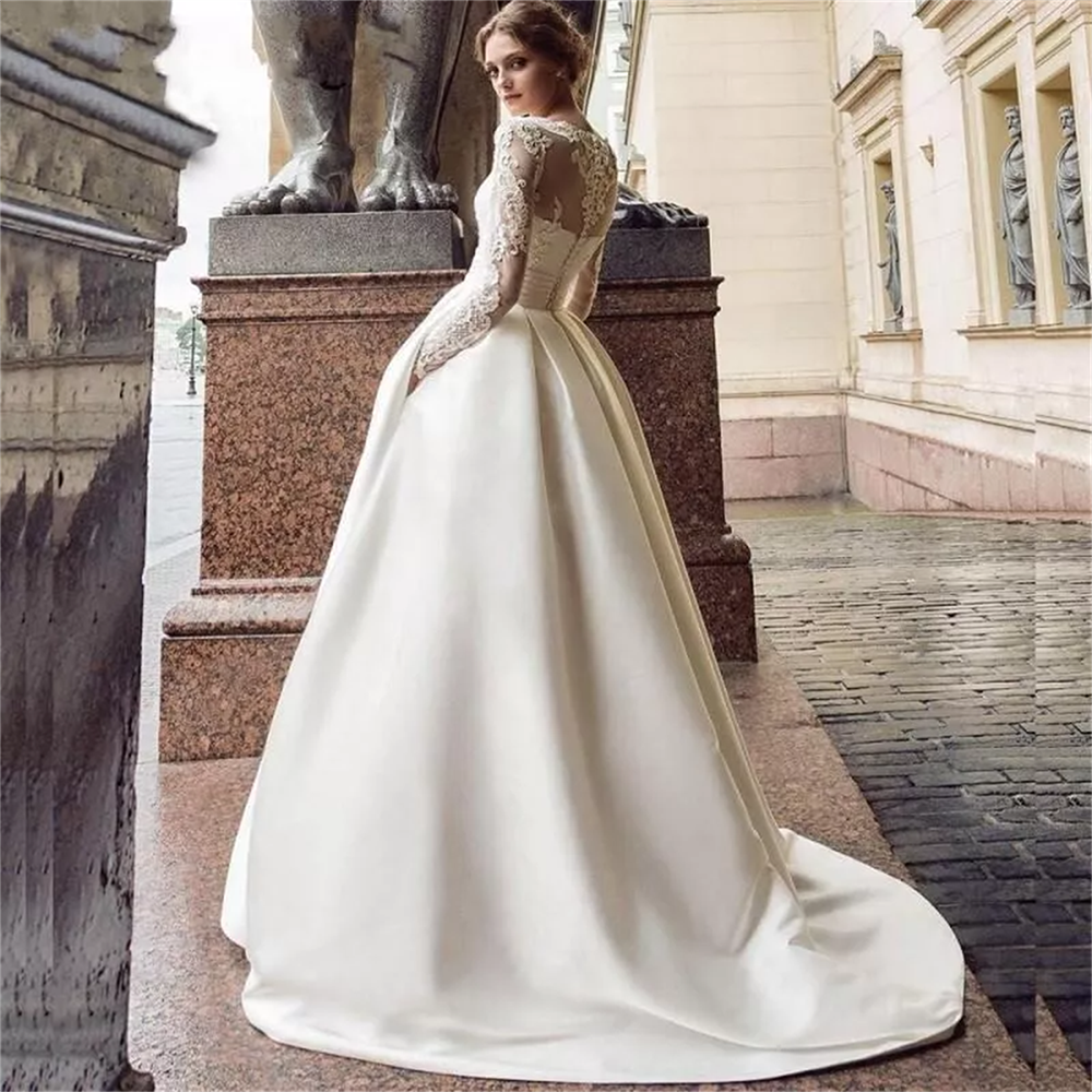 Classic Wedding Dresses For Brides A-Line Woman Bridal Gowns Lace Appliques Satin Brides Dress For Party