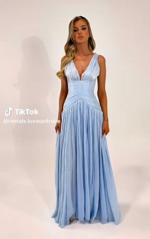 Shiny Pleated Prom Dress V Neck Formal Gown Lace Up Back Elegant Evening Dress for Women Ms2605261