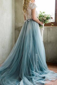Robes de mariée à manches longues pour mariée Robes de mariée à col en V Robes de mariée en dentelle et tulle pour femmes avec traîne