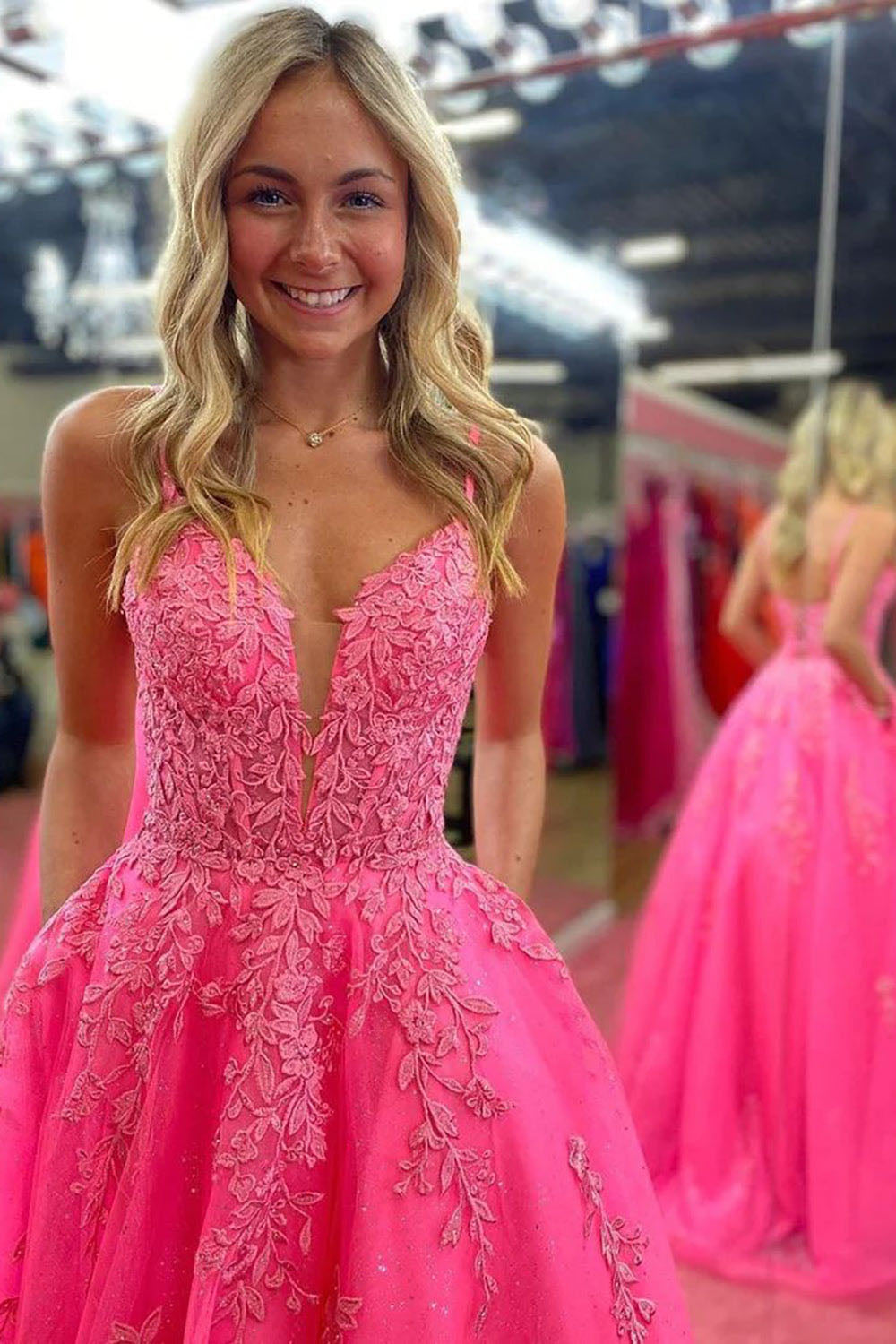 Schwarzes Glitzer-Ballkleid, luxuriöses Abendkleid mit Spitzenstickerei, Seitenschlitze, Abschlussfeierkleid