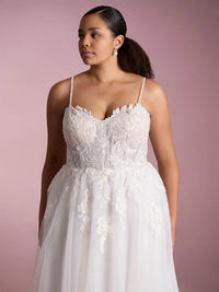 Plus Size Wedding Dresses Lace Applique Tulle A Line Bridal Dress with Spaghetti Straps Ms2509256