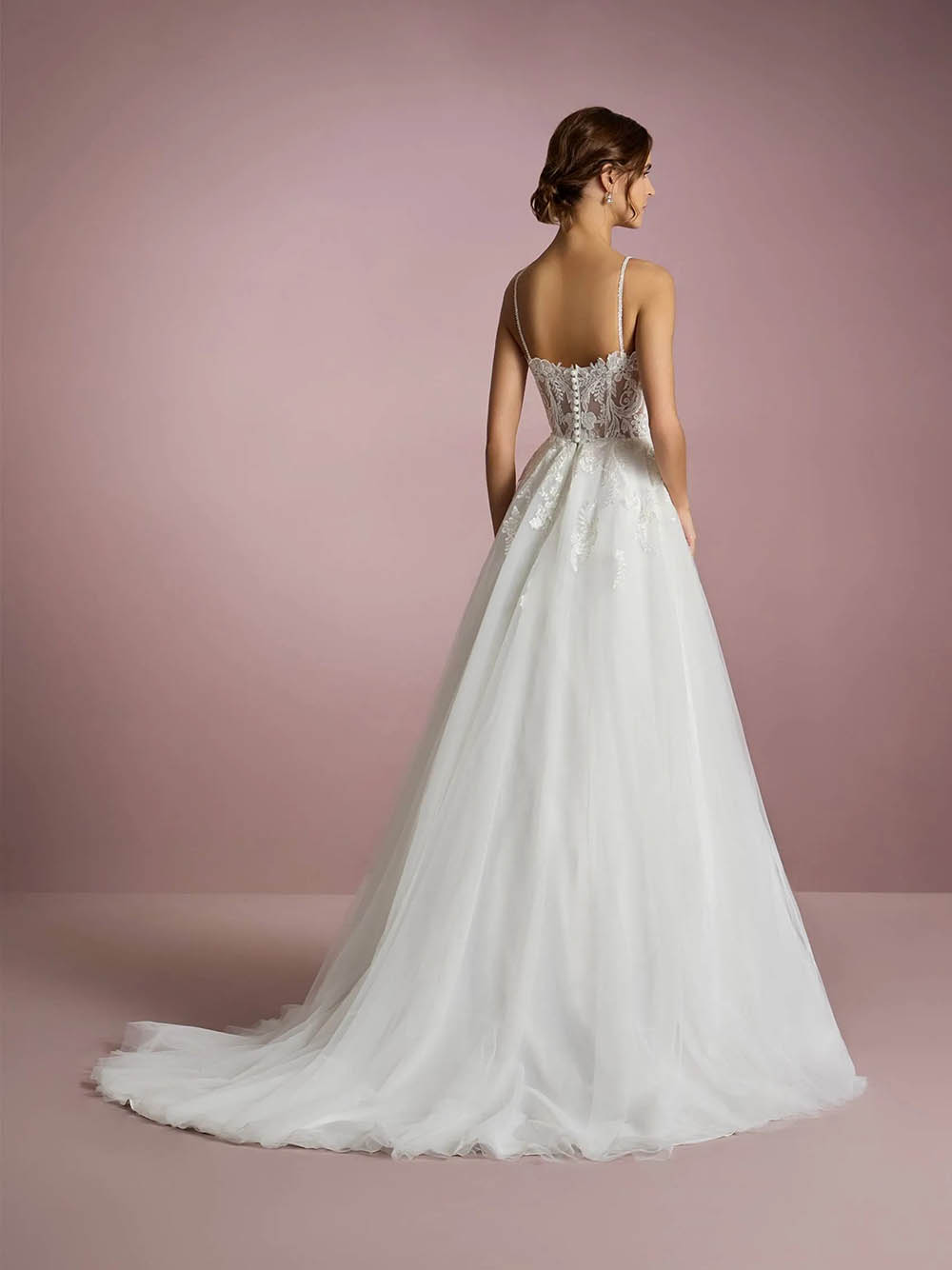 Plus Size Wedding Dresses Lace Applique Tulle A Line Bridal Dress with Spaghetti Straps Ms2509256