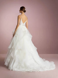 Luxury V Neck Layered Tulle Wedding Dress Princess Bridal Dress With Appliques Ms2509259
