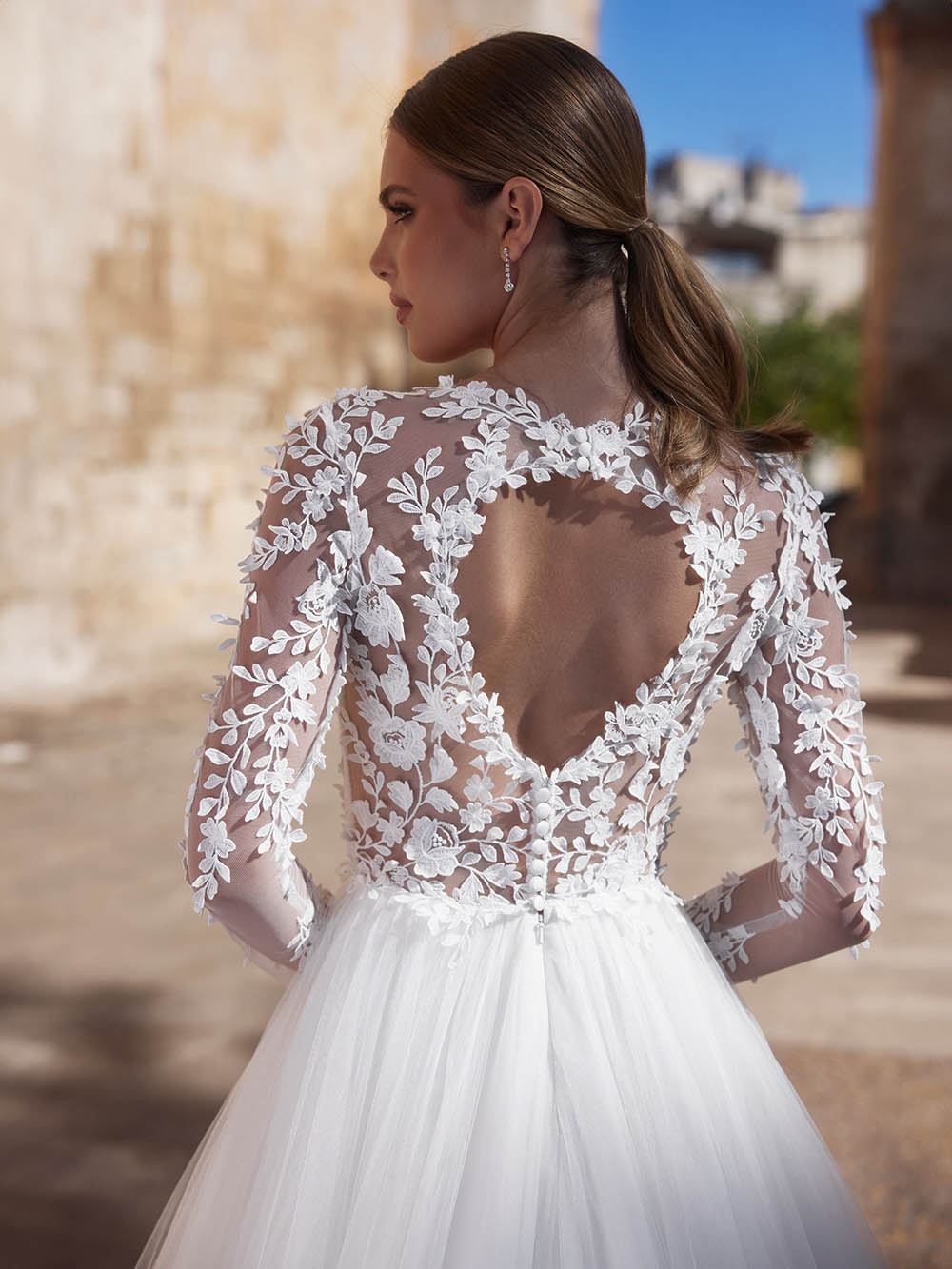 Elegant Floral Lace Long Sleeve A-Line Wedding Dress with Open Back Ms2602022
