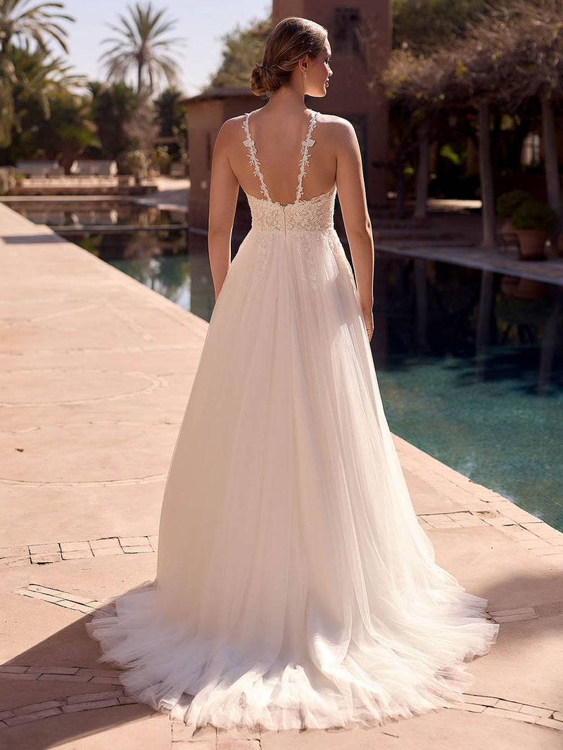 Halter Neck Wedding Dress A Line Tulle Lace Appliqué Open Back Bridal Gown Ms2601197