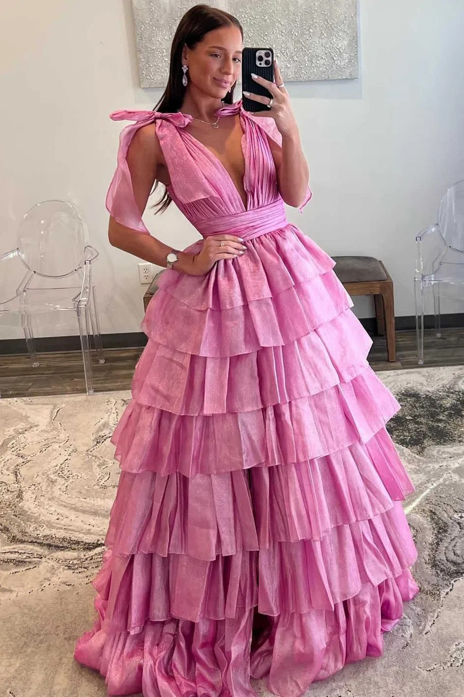 Tiered Ruffle Ball Gown Prom Dress Deep V Neck Sleeveles Layered Tulle Evening Gown Ms2606155
