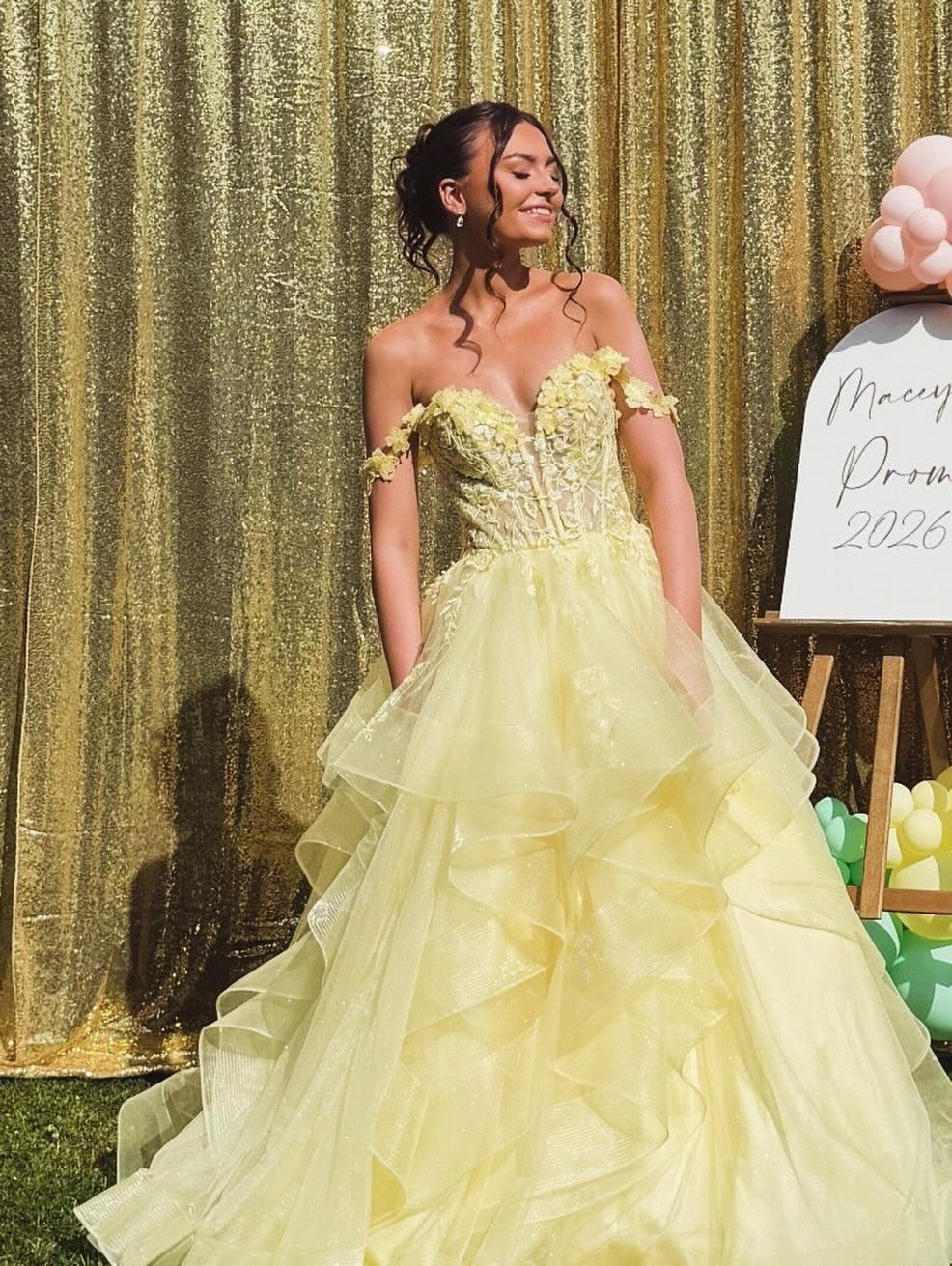 Yellow Prom Dress Off Shoulder Lace Applique Corset Ball Gown Tiered Princess Evening Dress Ms2607186