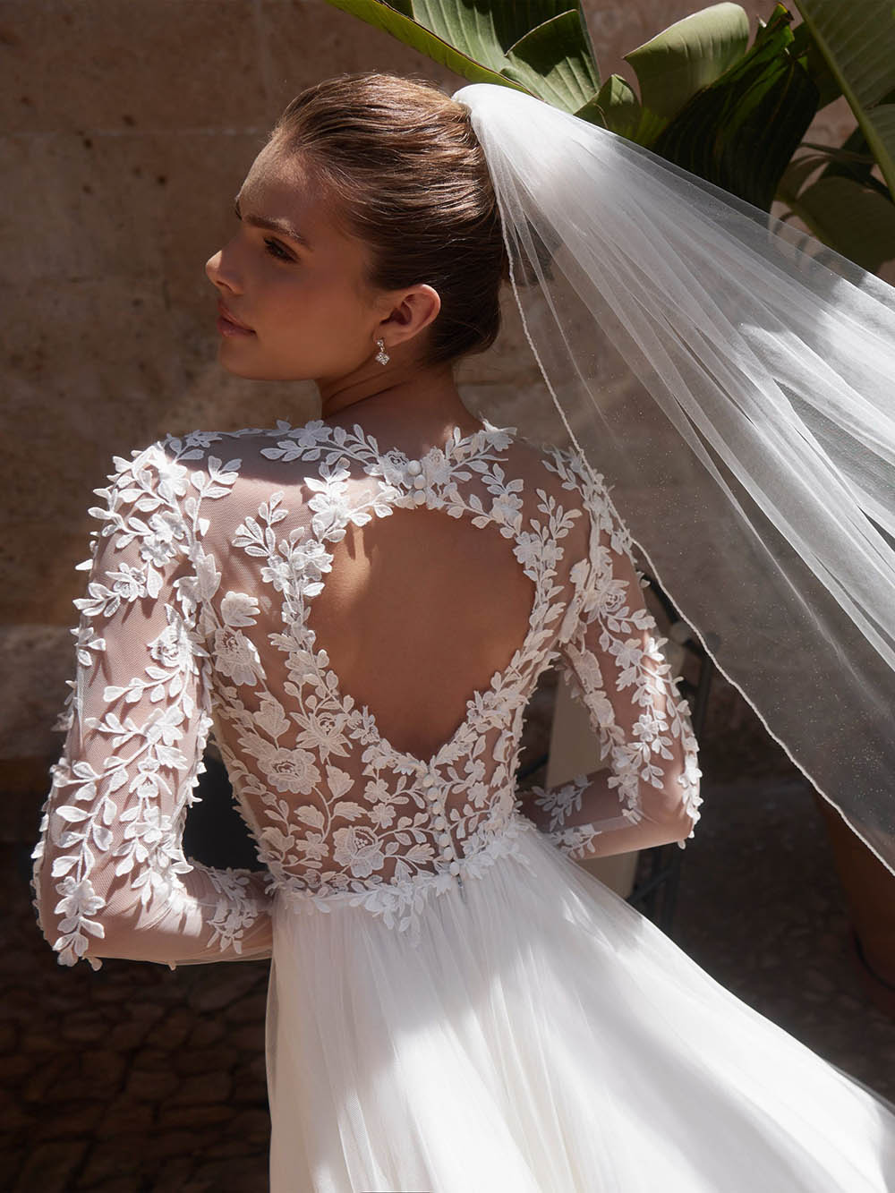 Elegant Floral Lace Long Sleeve A-Line Wedding Dress with Open Back Ms2602022