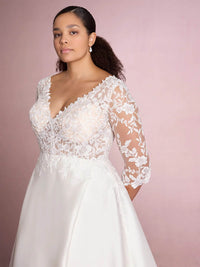 Plus Size Wedding Dresses V Neck Lace Appliques Satin A Line Bridal Dress Ms2509258