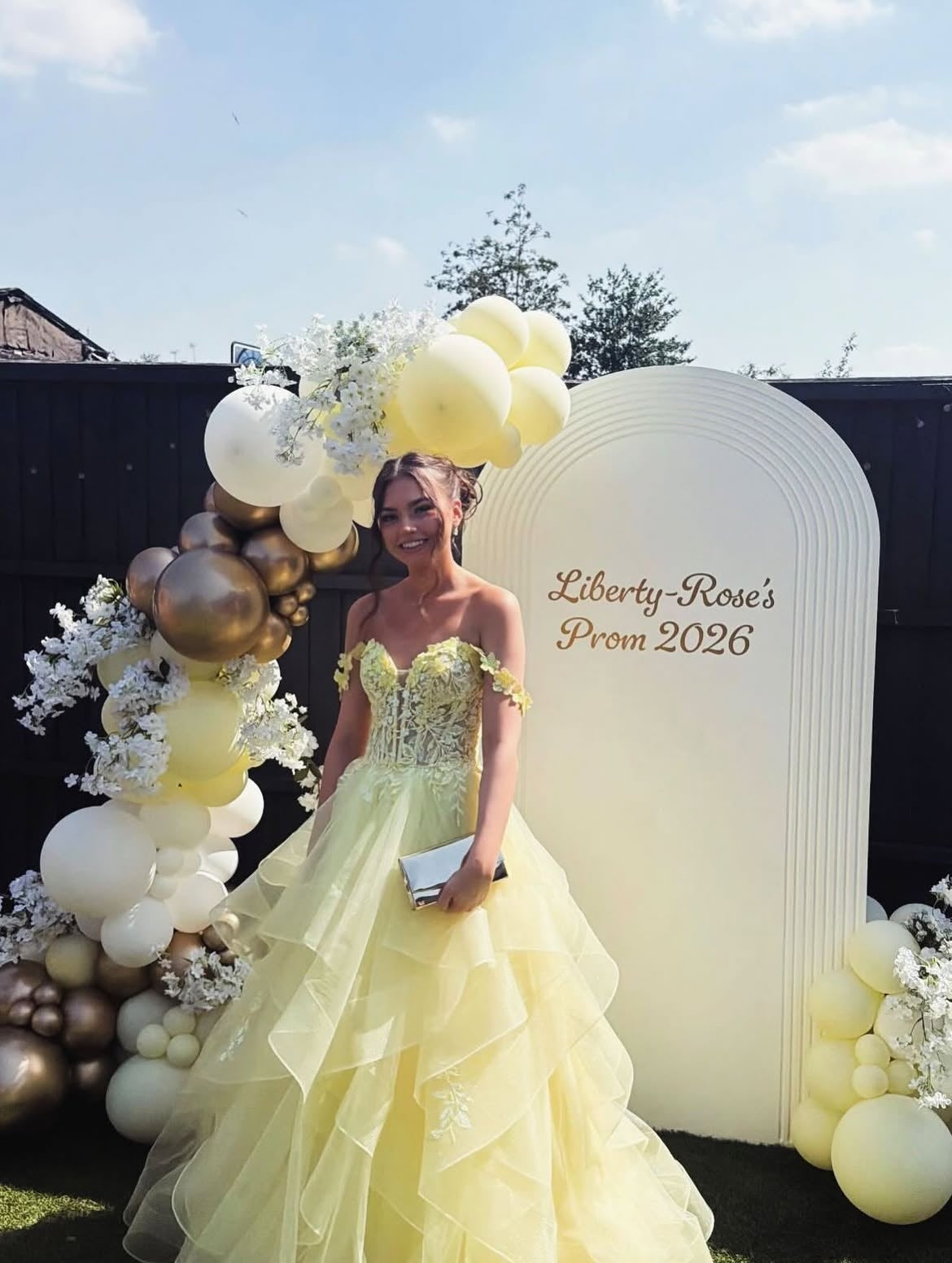 Yellow Prom Dress Off Shoulder Lace Applique Corset Ball Gown Tiered Princess Evening Dress Ms2607186